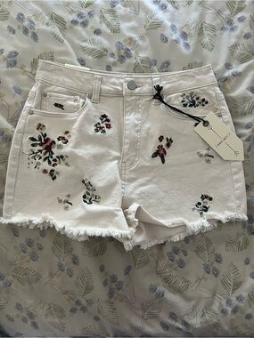 cute denim shorts with floral embroidered
